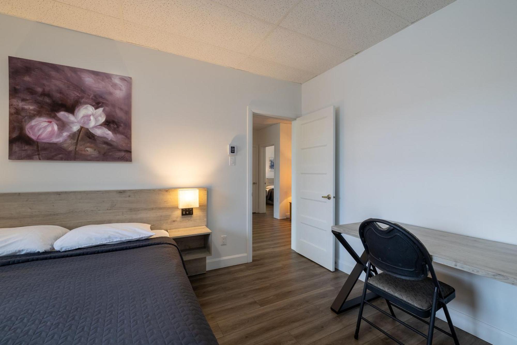 Motel Et Condo Chez Charley Сент-Анн-де-Бопре Экстерьер фото