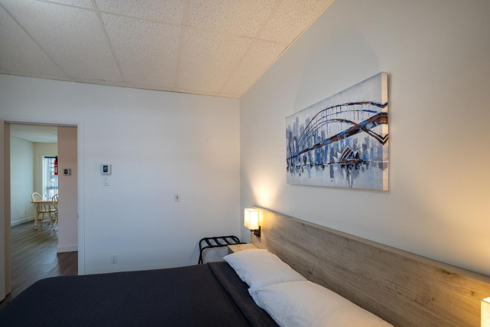 Motel Et Condo Chez Charley Сент-Анн-де-Бопре Экстерьер фото